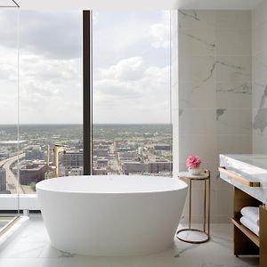 Executive Corner Suite River View